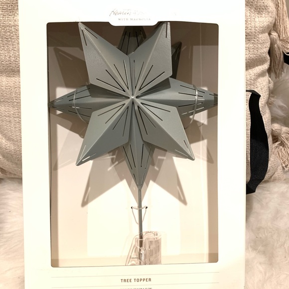 Hearth And Hand With Magnolia Christmas Tree Star - Picture 3 of 5